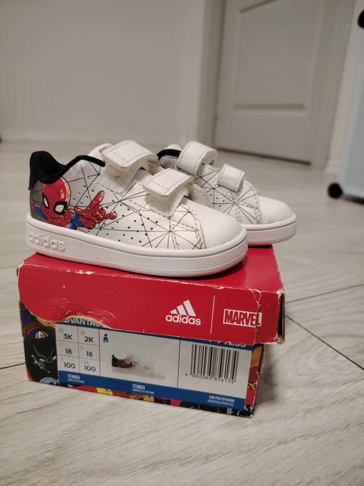 Adidasi Adidas  Marvel