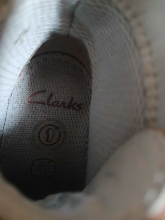 Бебешки зимни боти на Clarks