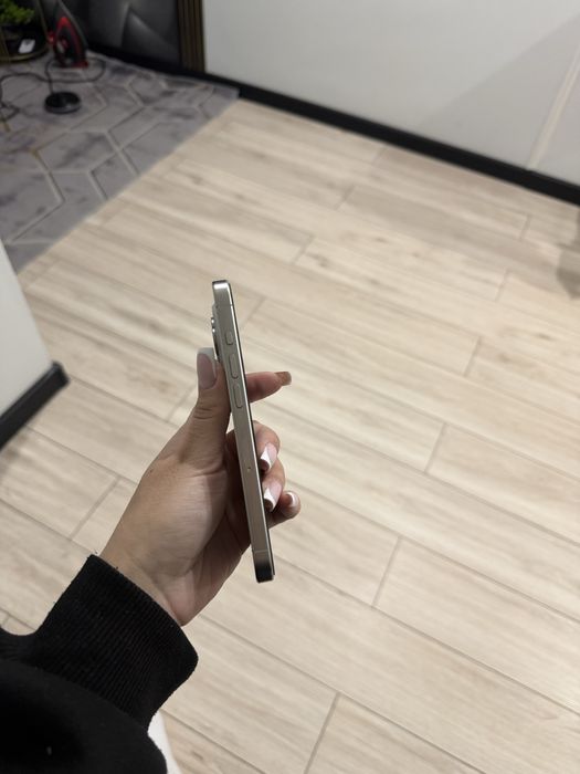 Продам iPhone 15 Pro, 128 GB