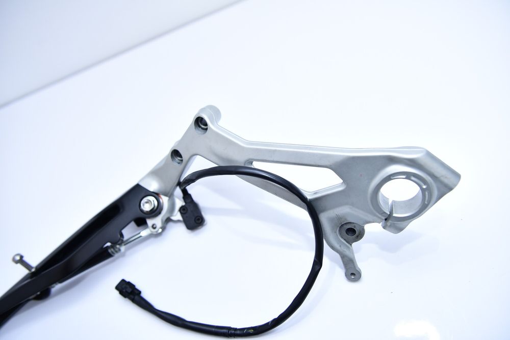 Cric Lateral Si Suport Cu Senzor Ducati Panigale V4 2018-2024