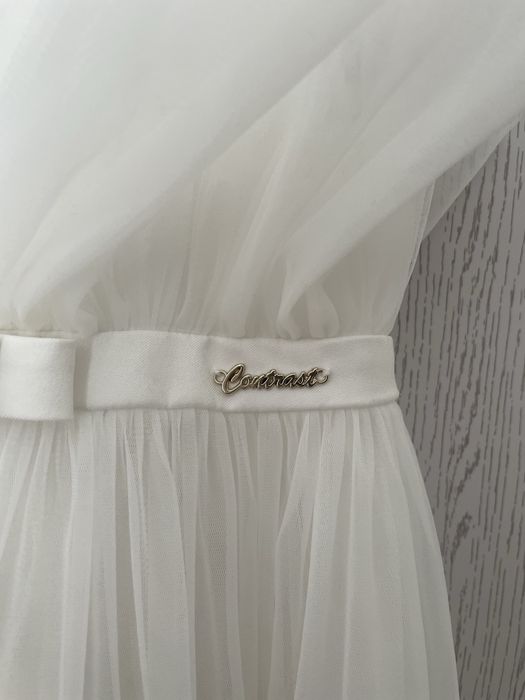 Бяла рокля Contrast-152 размер