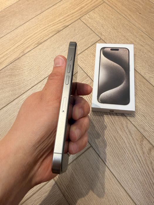 Продам Iphone 15 pro