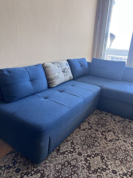 Ъглов диван с лежанка