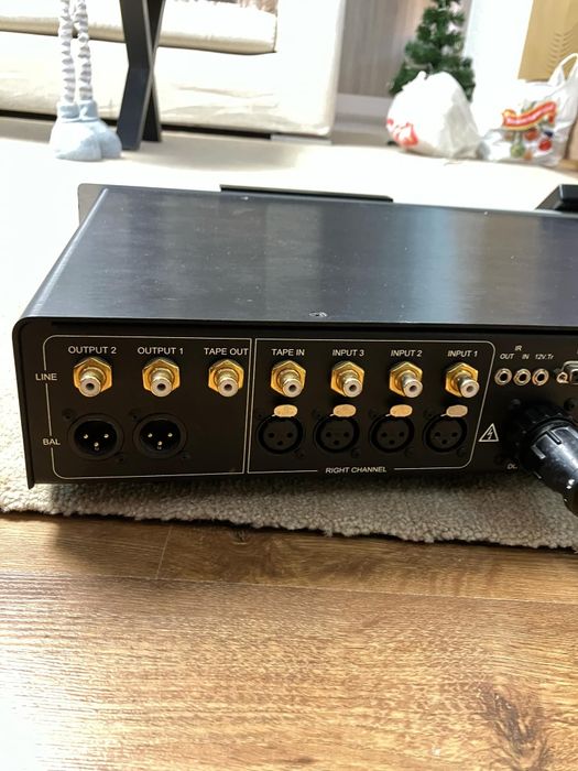 Classe cp-65 preamplifer