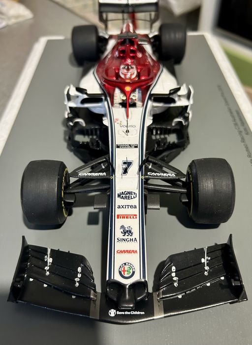 Machete formula 1 f1 1/18 Alfa romeo ferrari sauber 2019 2020