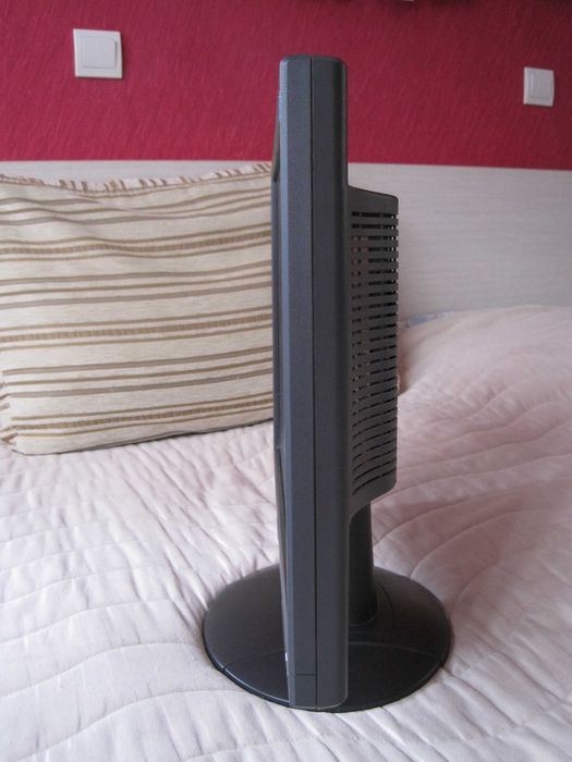 Монитор Philips 220WS8