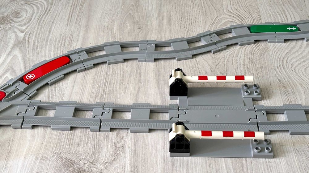 9 Seturi Lego Duplo: 10874 || 10872 || 10882 || 10980 || 10941 || 10915 || 10952 || 10976 || 10953