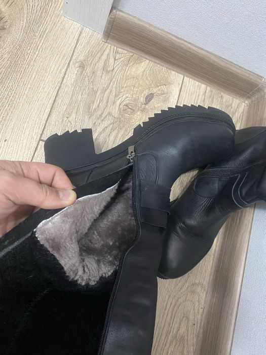 Продам ботинки женские зимние