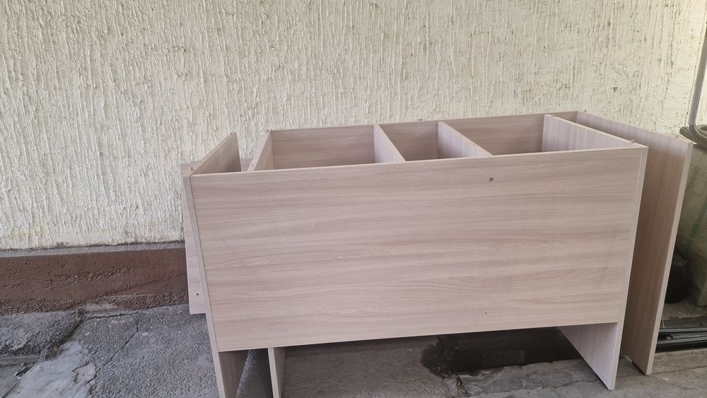 Столы zeta 2 штуки.