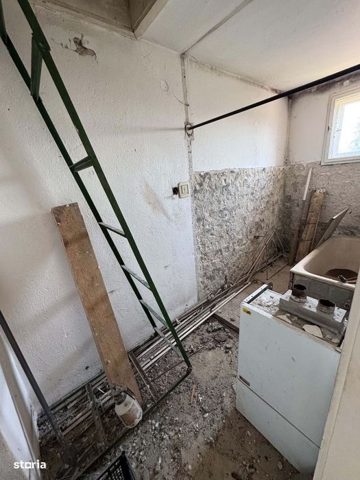 Casa P+1 , 5 camere , 8 ari teren , zona Drumul Botizului