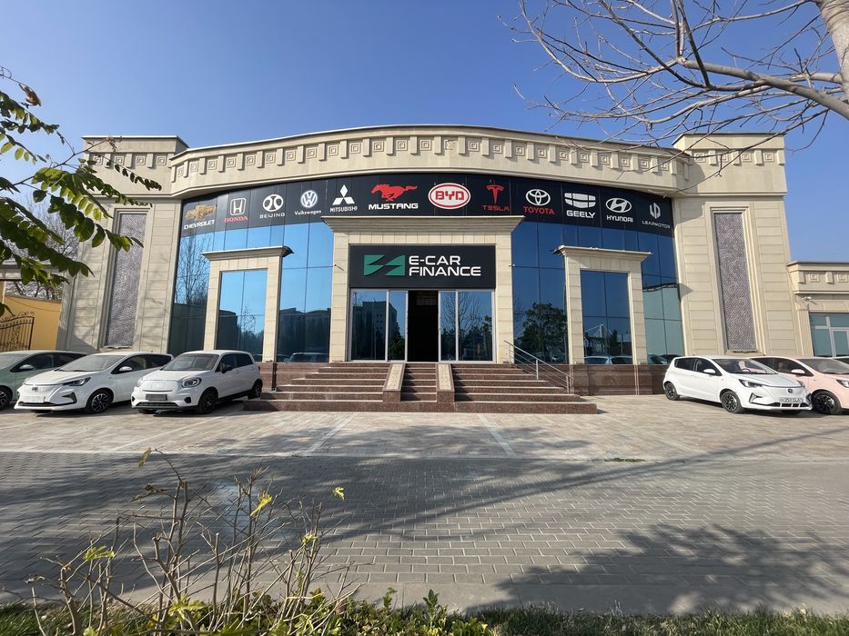 Сдаётся в аренду просторное коммерческое помещение