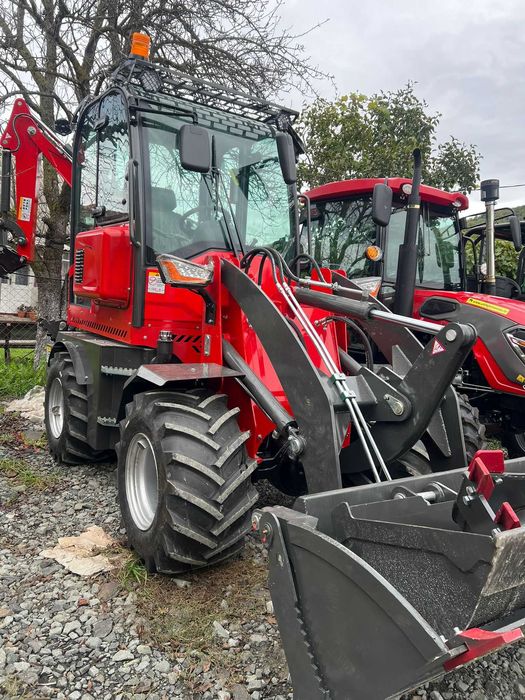 Buldoexcavator Macao BX300 PRO