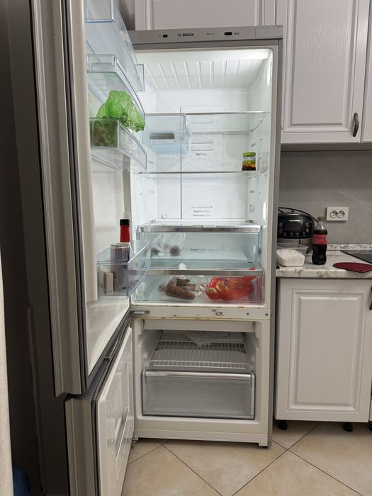 Продам холодильник BOSCH б / у