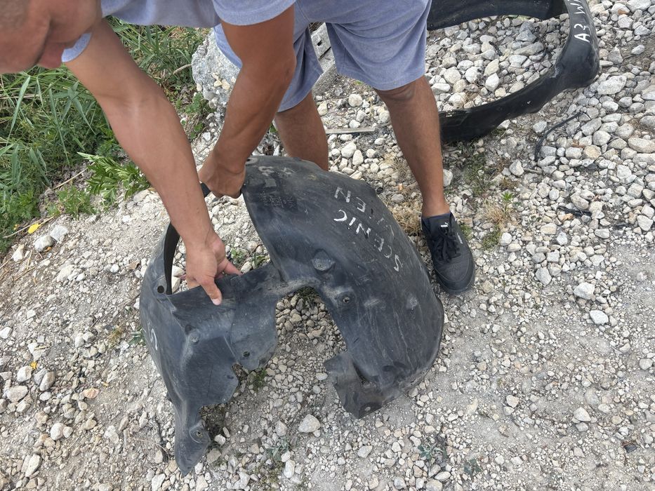 Оригинални подкалници за Рено Сценик 2 2004- 2008г