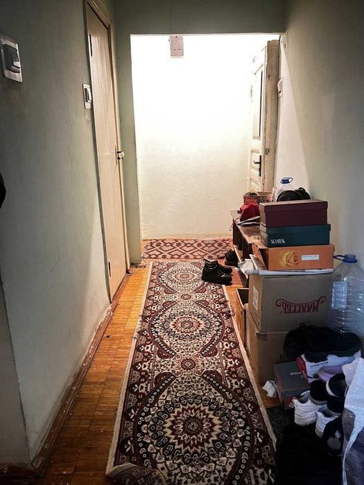 Продаётся 2 комнатная, 5 этаж 5 этажный дом Юнусабад 10 квартал