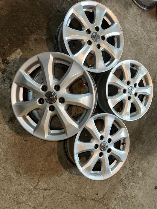 R16 PCD 5 *114,3 Комплект оригинальных легкосплавных дисков