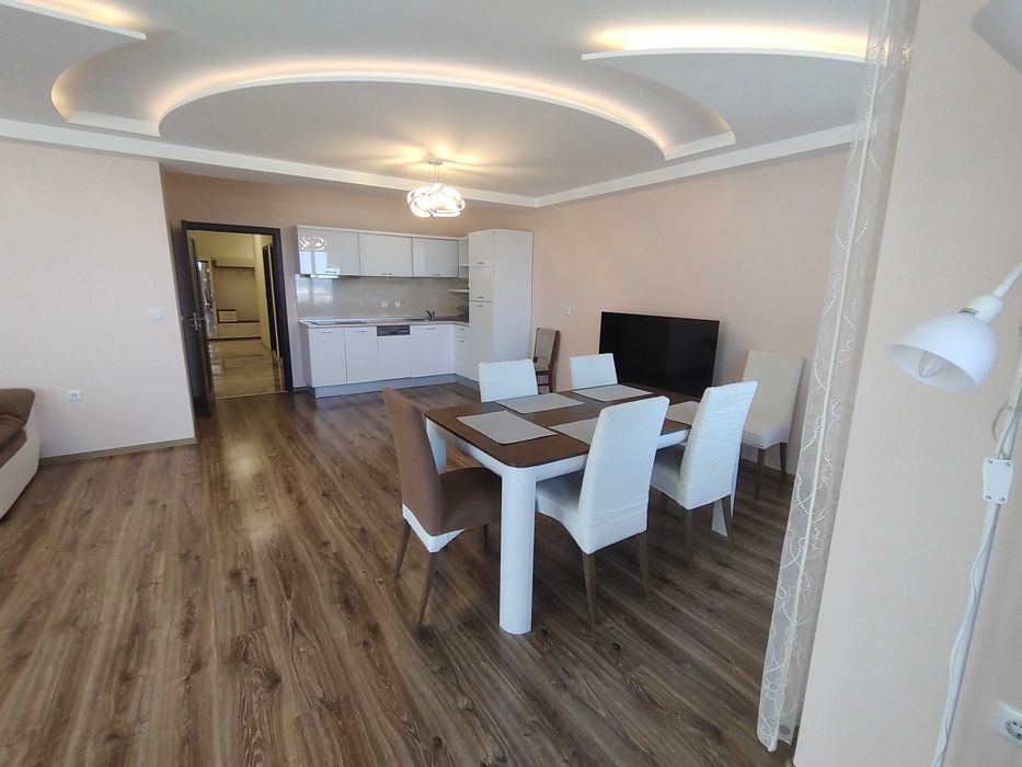 Продава се Тристаен апартамент в с. Шкорпиловци, Област Варна - 123 кв.м за 1318 €/кв.м - Снимка #2