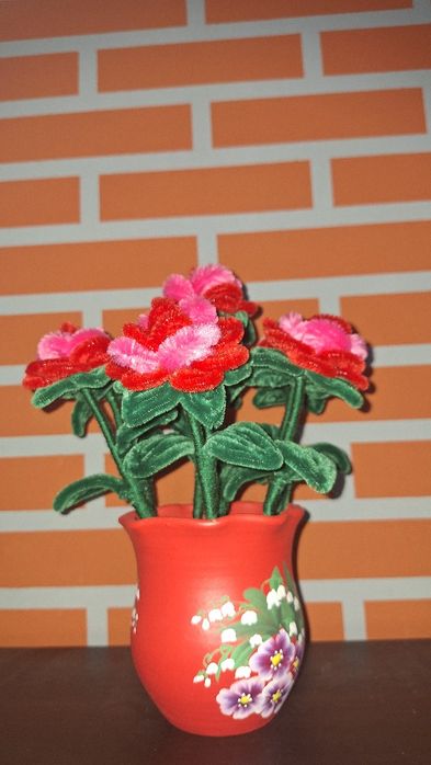 Flori din sarma plusata