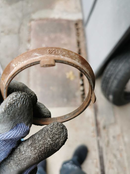 Продавам 4 зимни гуми с джанти