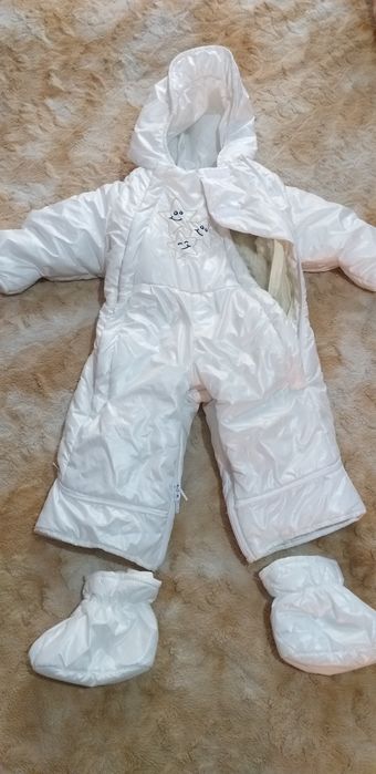 Комбинезон зимний для новорождённых.