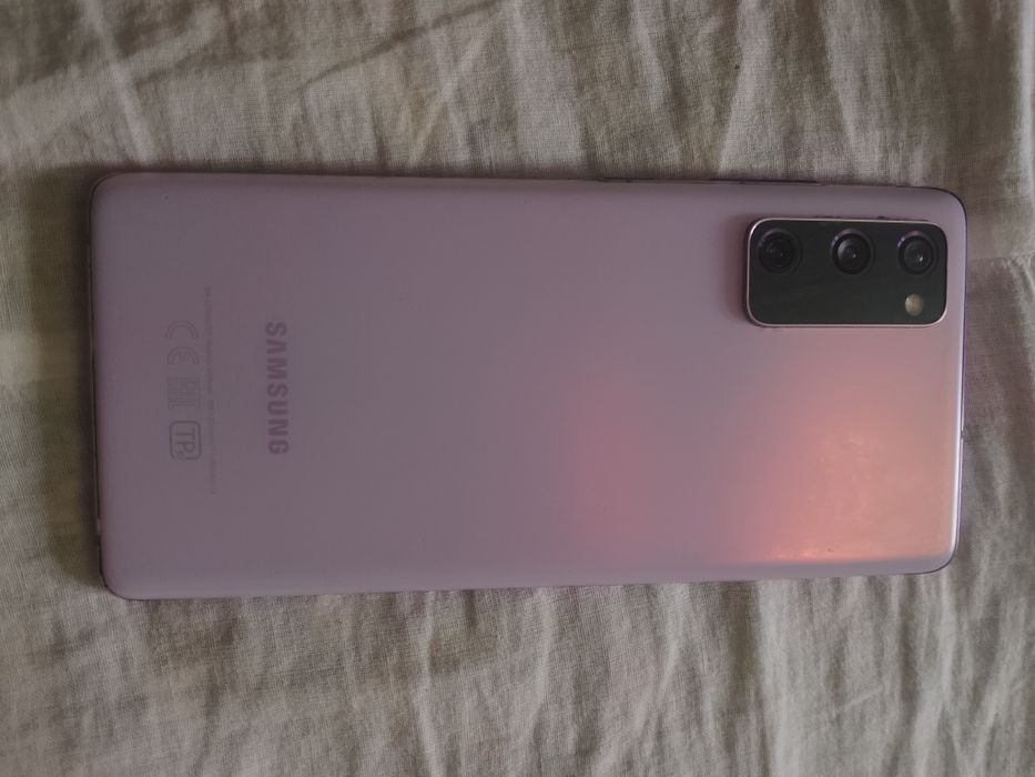 Samsung s20fe идеал