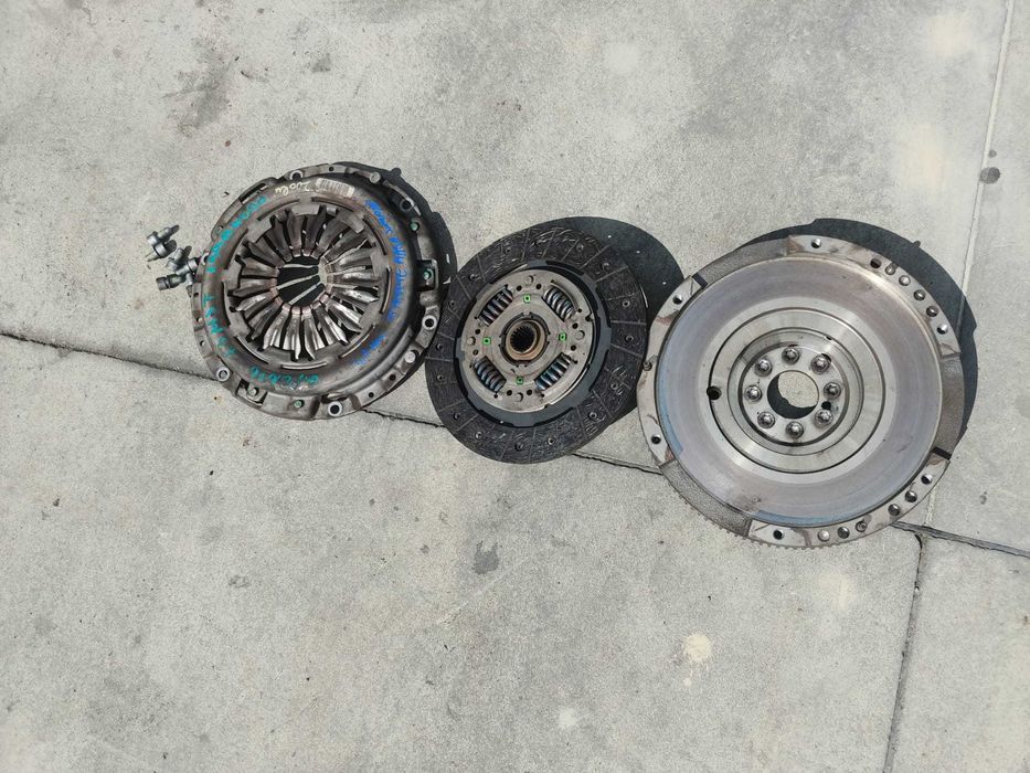 kit ambreiaj volanta masa simpla 1.3 d multijet 199b4000 fiat grande punto disc 6,1 mm 5 trepte