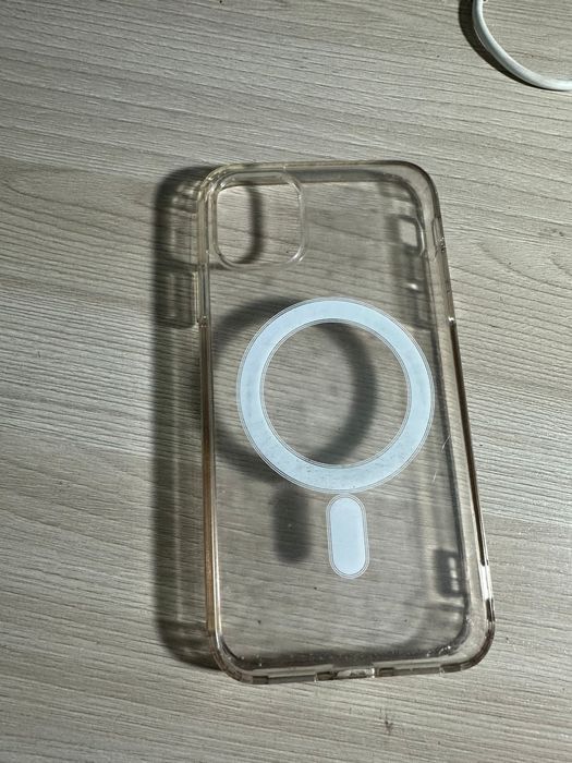 iPhone 11 в идеальном состоянии