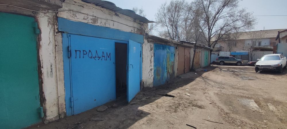 Продам гараж Бытовик