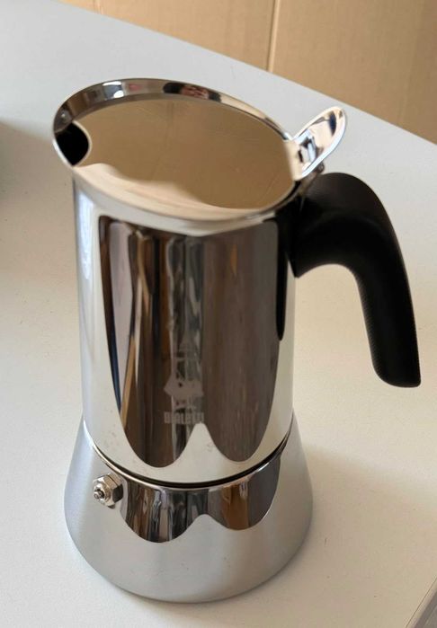 Bialetti Venus 6 cești, cafetieră moka cu inducție