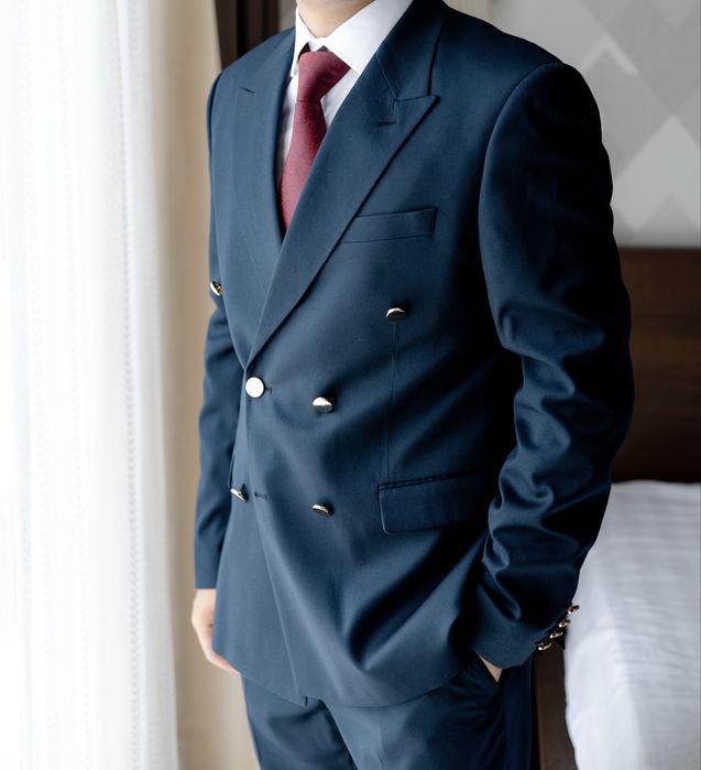 Костюм тройка классический