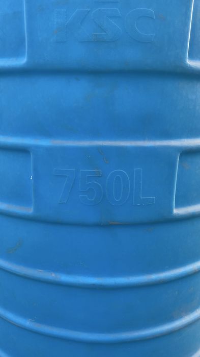 Бочка,резервуар 750 литров