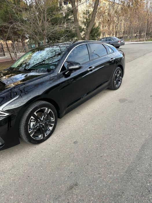 Kia K5 с отличное состояние
