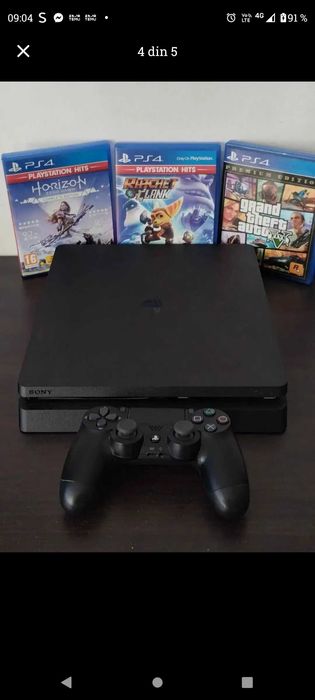 PS4 SLIM , 2 manete și trei jocuri