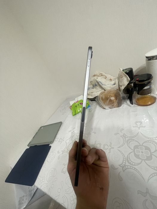 Ipad air 4 2020 год в отл сост