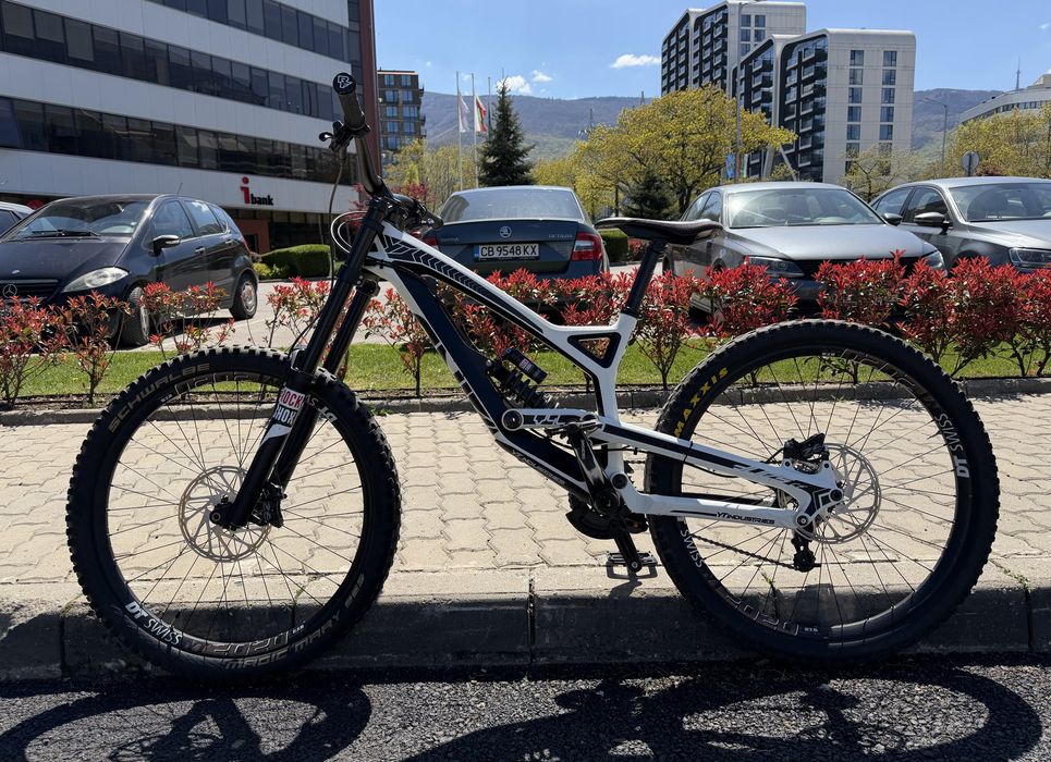 YT Industries Tues CF 27.5” & FOX Rampage