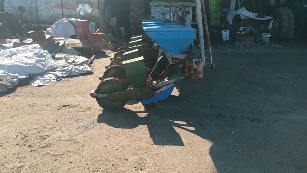 Semanatoare de porumb