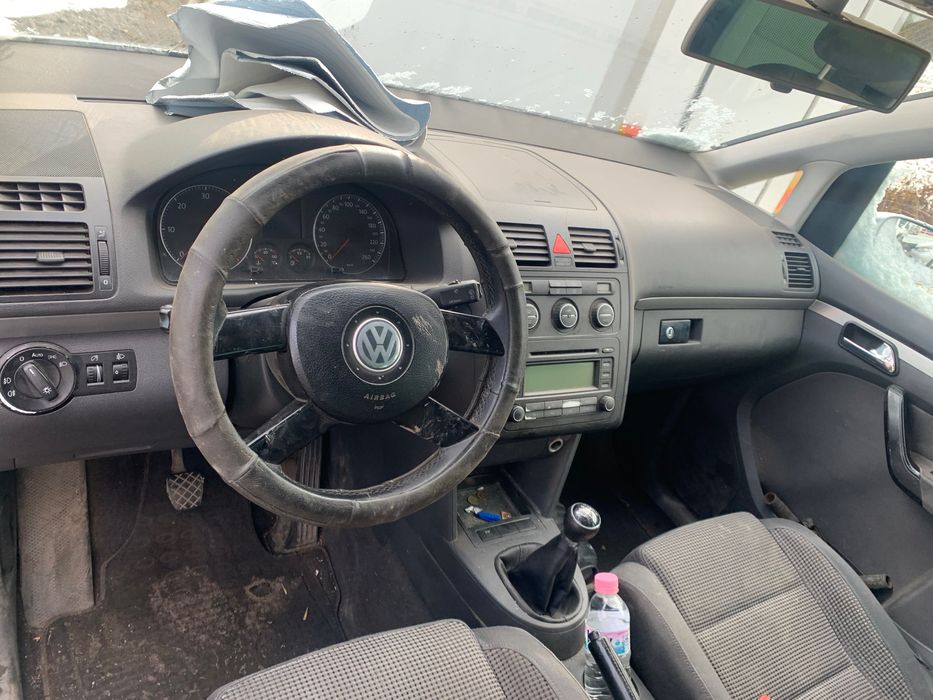Vw Touran 2.0D 136кс azv 6 скорости 2006г