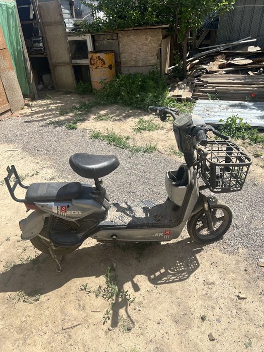 Продаю Электроный скутер