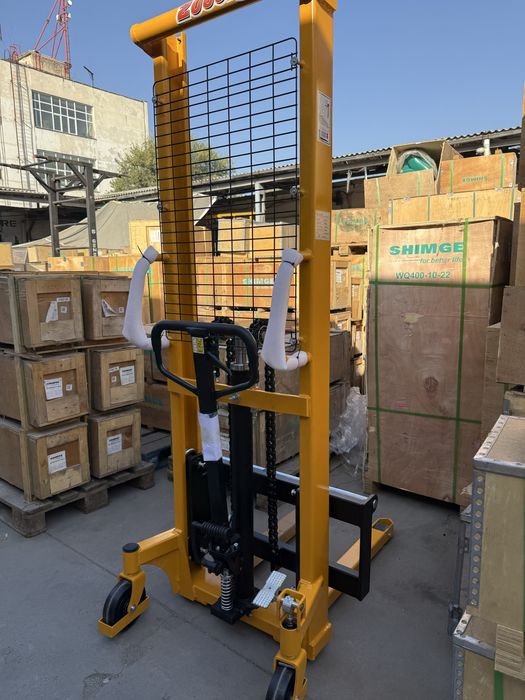 SAAB Штабелер ручной/автомат электрический 20-16/10-30 модель оптом