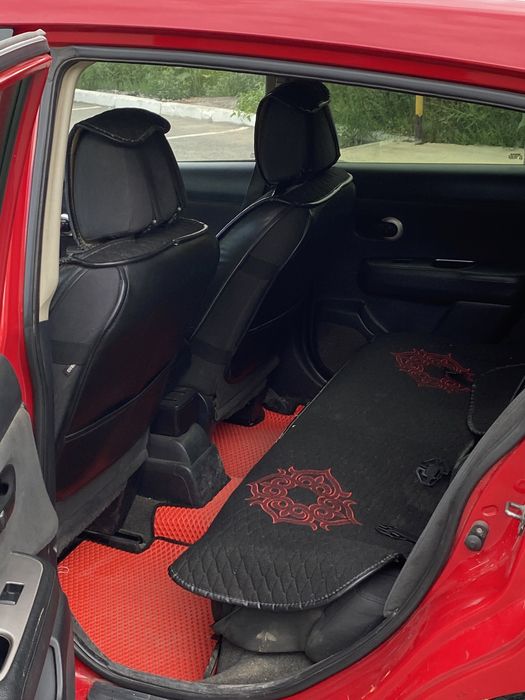 Срочно Продам машину NISSAN VERSA