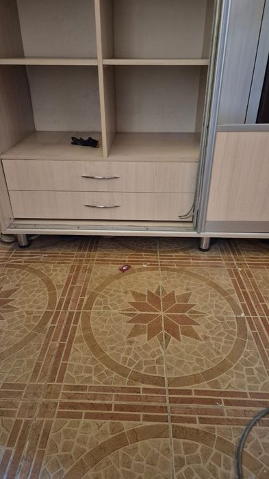 Большой раздвижной шкаф