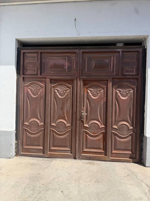 Darvoza sotiladi 3x2.5 metr