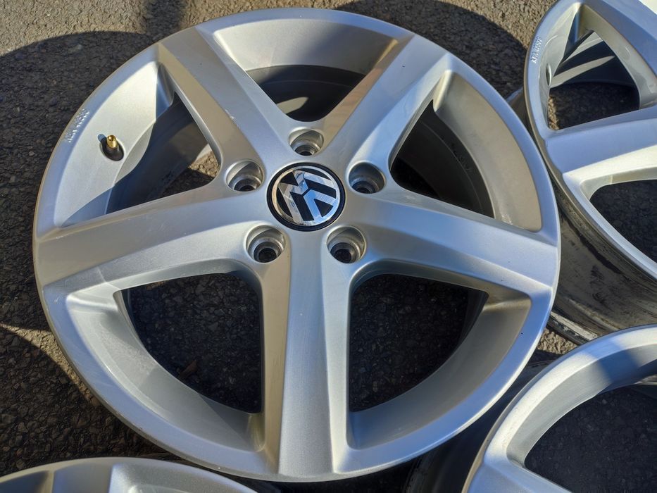 16" оригинални алуминиеви джанти заVw Golf/caddy,Passat.