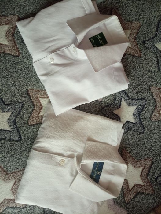 Продаются белые рубашки