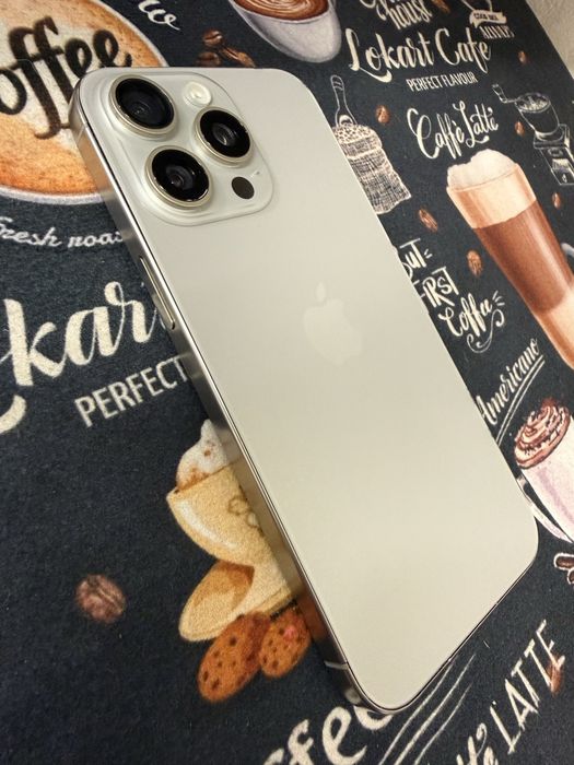 iPhone 15 Pro Max 256GB / 100% батерия