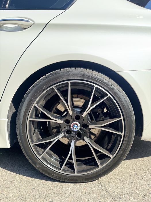 BMW F10 Restayling F90 qlingan 3.0 Twin Turbo