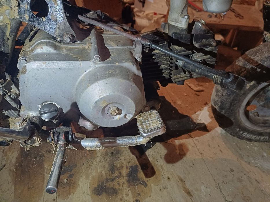 Vând motor de 125cc 4t