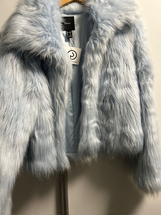 Ново яке с пух!!