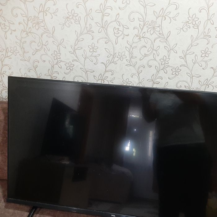 На запчасти, разбит экран