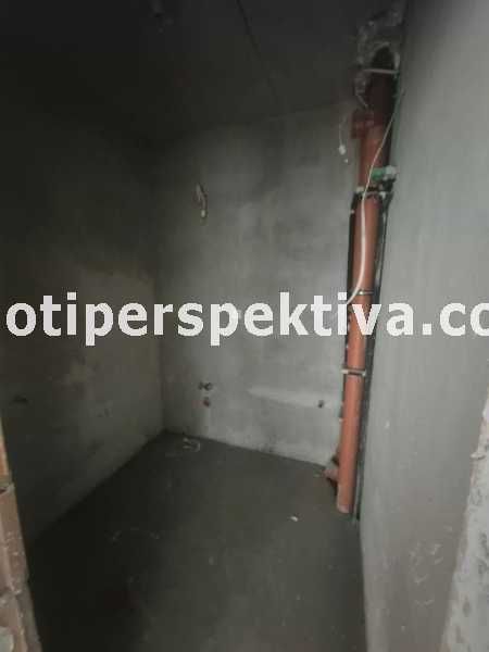 реф.20207 Чисто нов, АКТ 16-Гребна база!